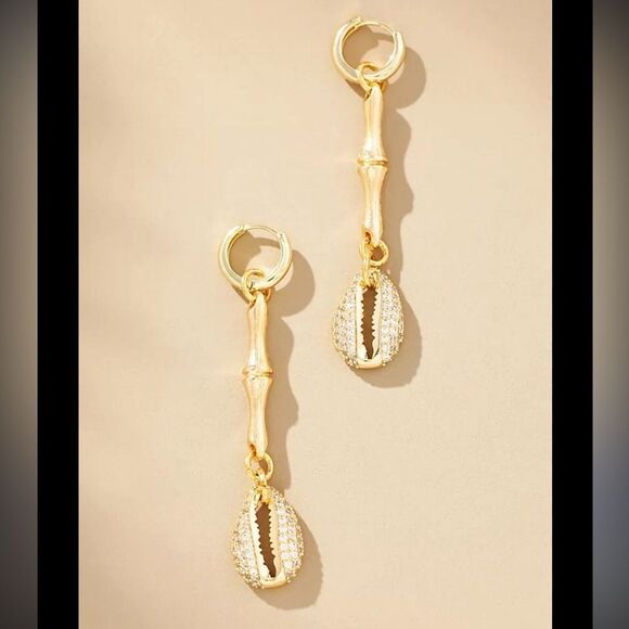 Anthropologie Crystal Cowrie Shell Drop Earrings in Gold - Picture 1 of 4